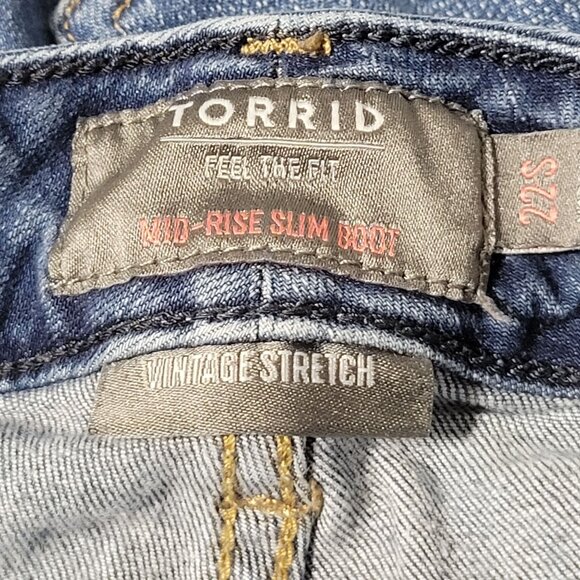 Torrid Mid Rise Slim Boot Jeans Womens Plus Size 22 Short Medium Wash Denim Pant - Picture 6 of 8